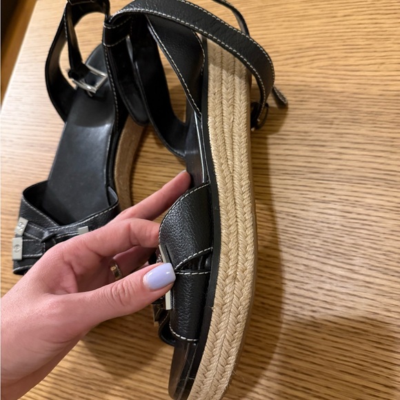 Michael Kors shoes almost new - Picture 2 of 4